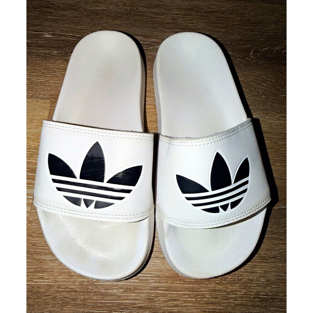adidas Adilette Boys Slide Sandals White/Black Trefoil Logo Slip-On Size 4
